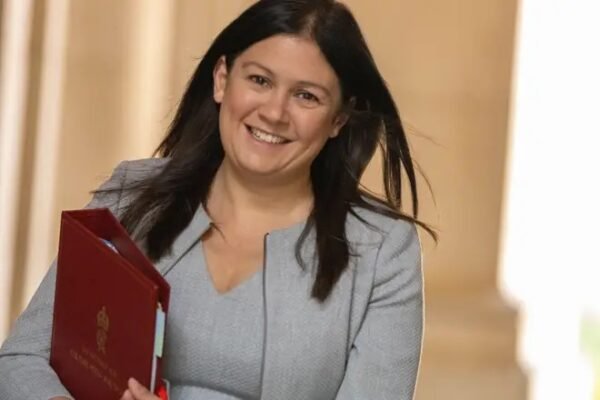 Folder Of the People Instead of Barrow Hepburn & Gale Folder